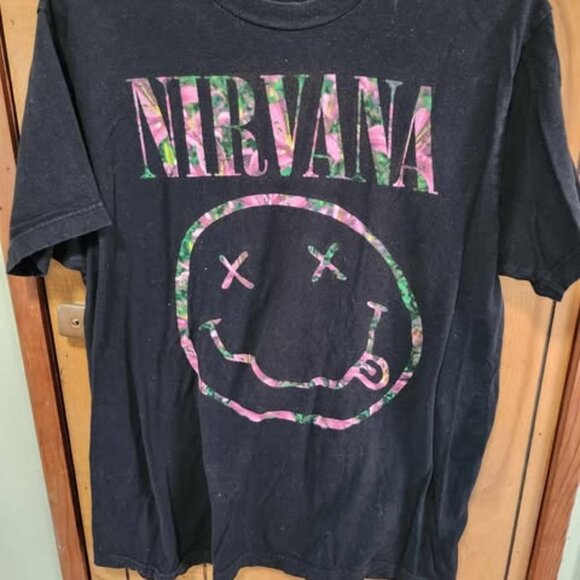 Nirvana Happy Face Women's Cotton Short Sleeves Tee Shirt Unique Camo Design - Picture 1 of 3